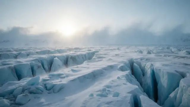Referência — a crista da geleira polar ao amanhecer
